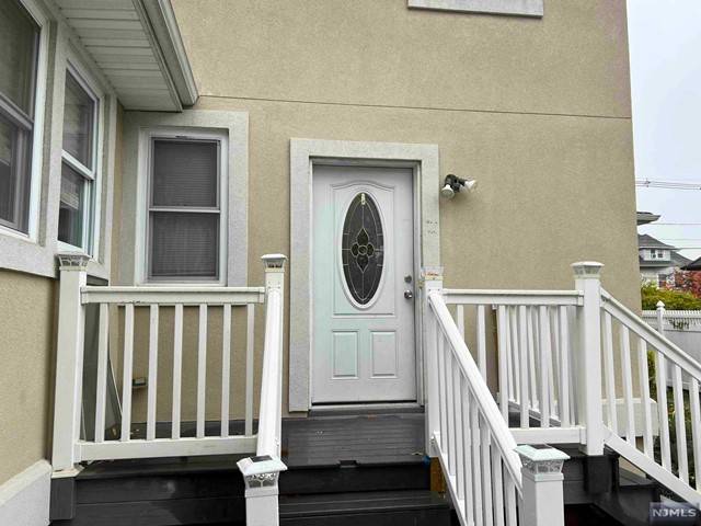 Hackensack, NJ 07601,73 Elm Avenue #2