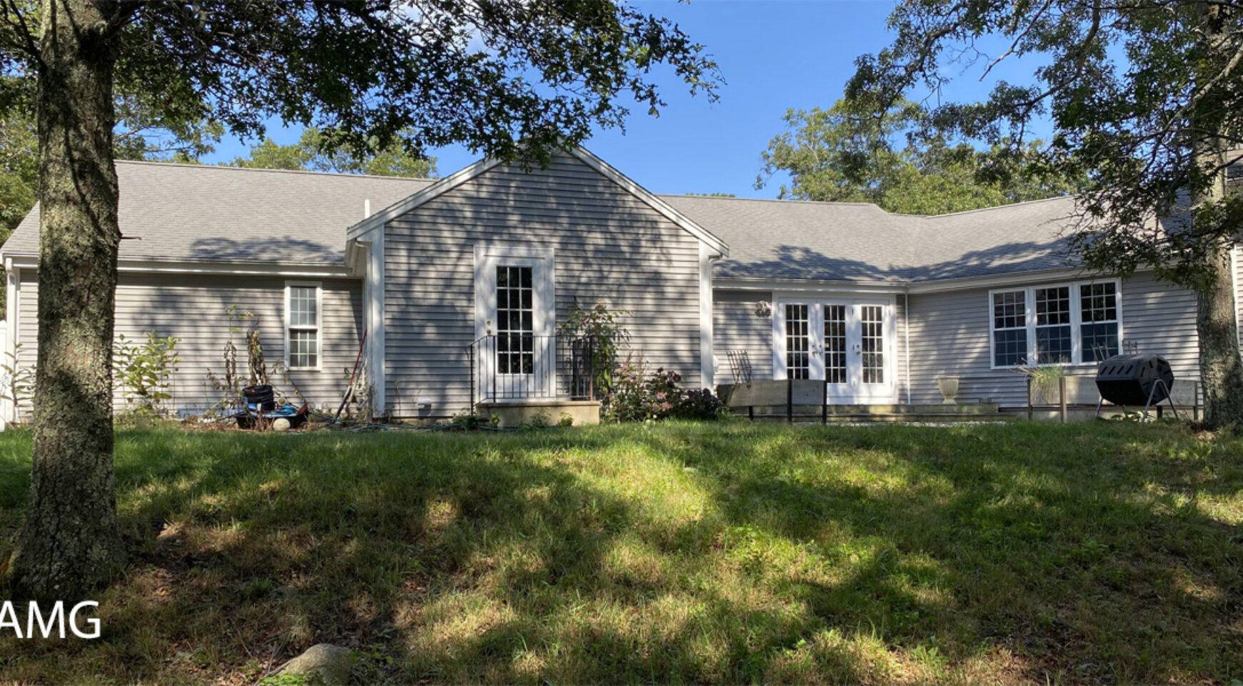 East Sandwich, MA 02537,327 Quaker Meetinghouse RD #0
