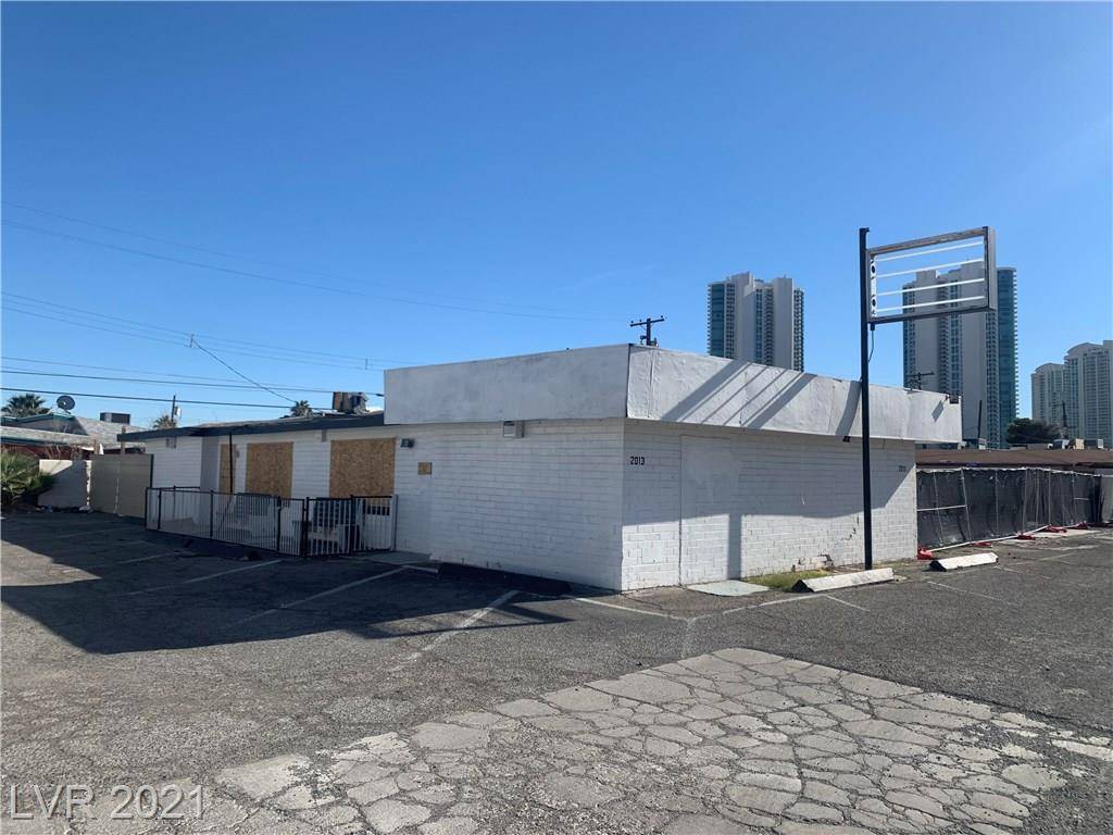 Las Vegas, NV 89104,2013 Paradise RD