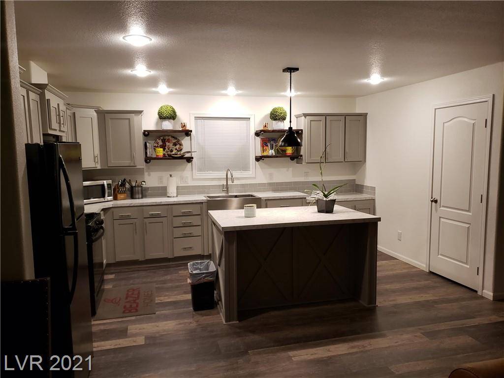 Las Vegas, NV 89161,12885 Blue Diamond RD