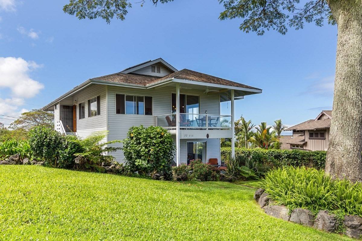 Kailua-Kona, HI 96725,77-111 KALANIUKA ST #B