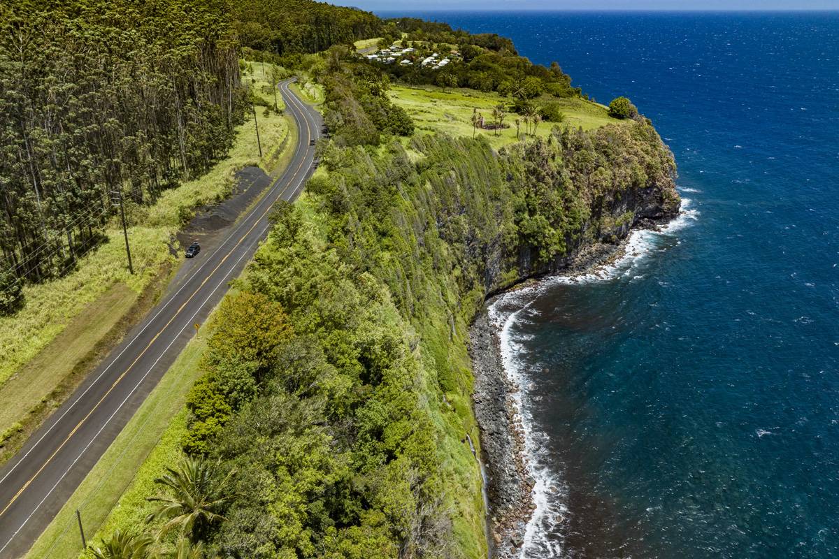 Laupahoehoe, HI 96764,35-1714 HAWAII BELT RD