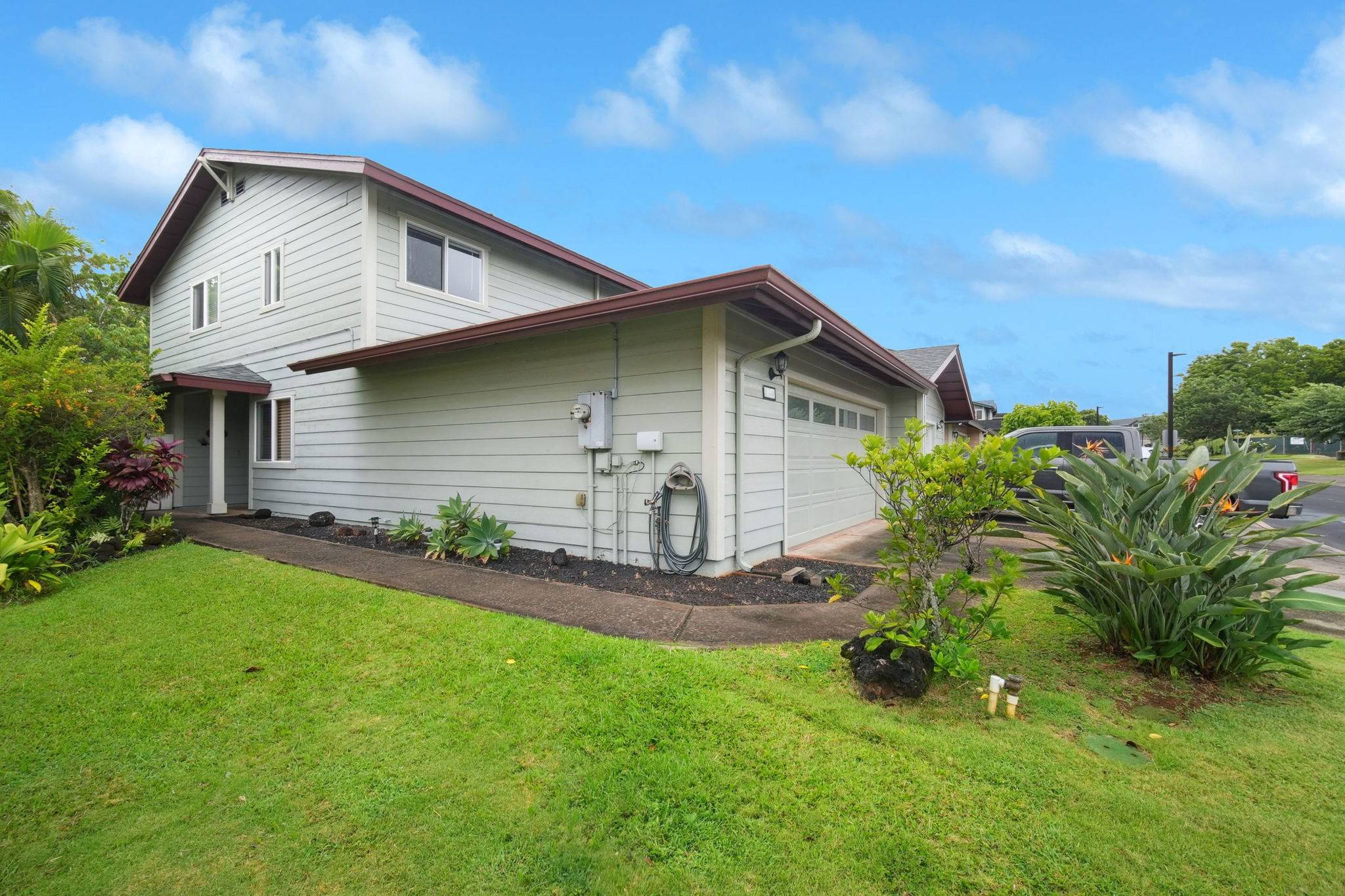 Lihue, HI 96766,2104-B MANAWALEA ST #53