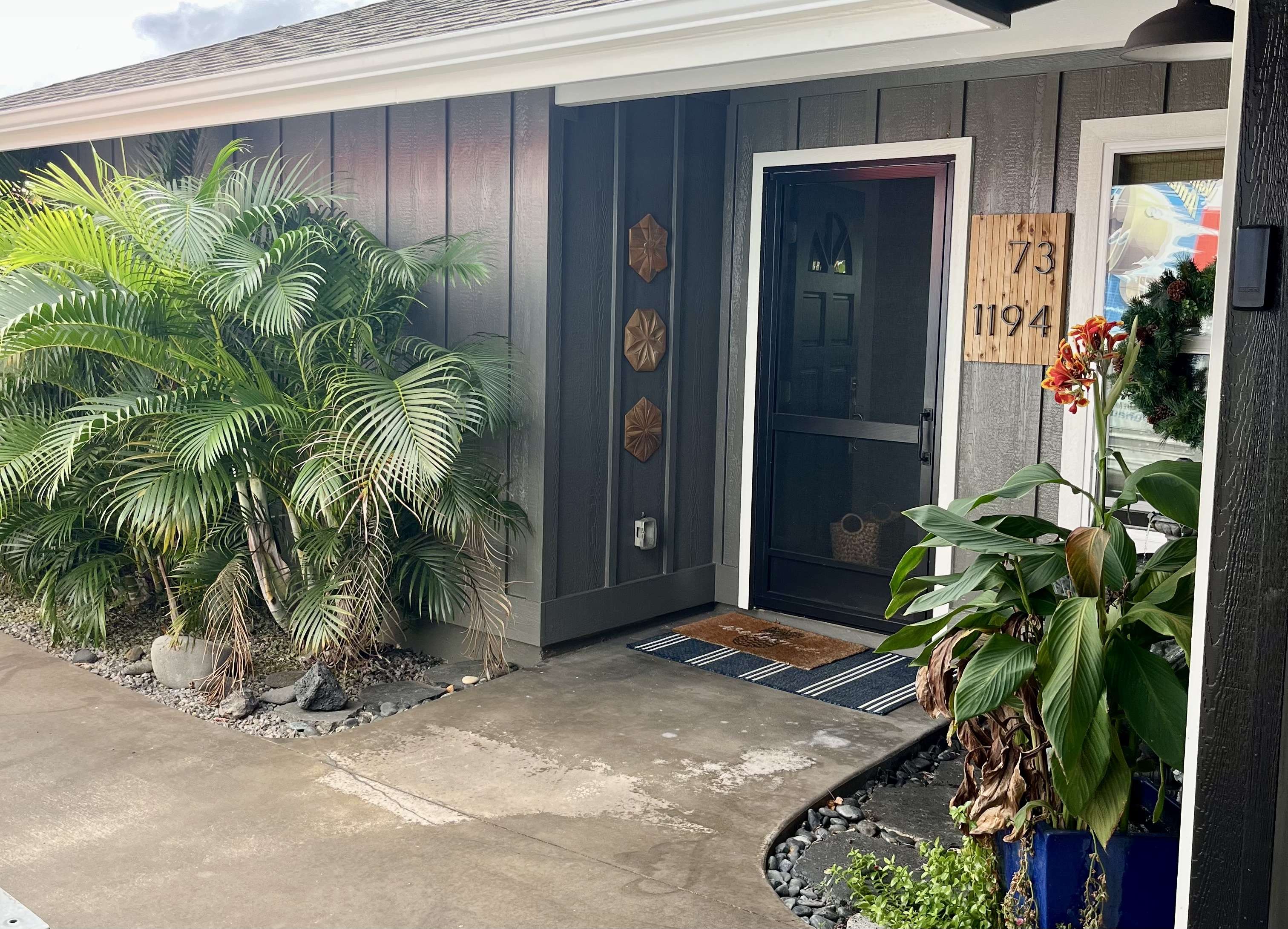 Kailua-Kona, HI 96740,73-1194 WAINANI ST