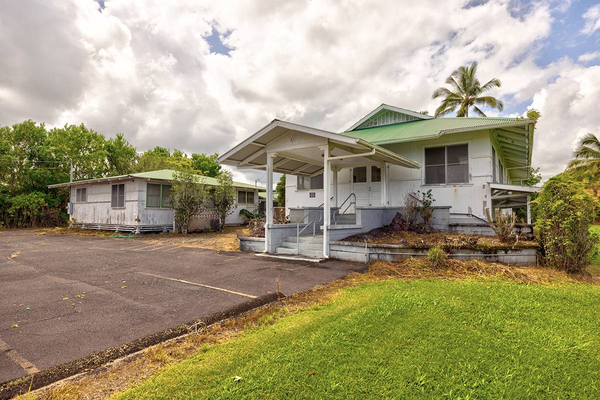 Hilo, HI 96720,222 KEHAULANI ST