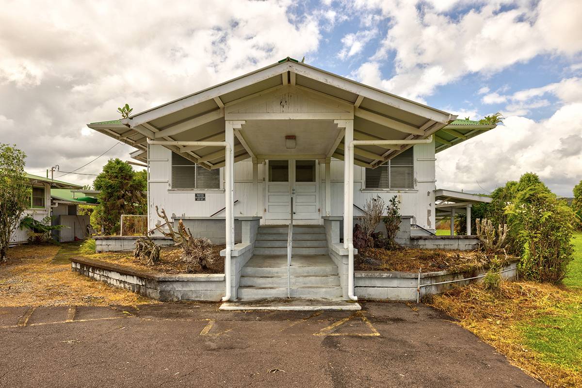 Hilo, HI 96720,222 KEHAULANI ST