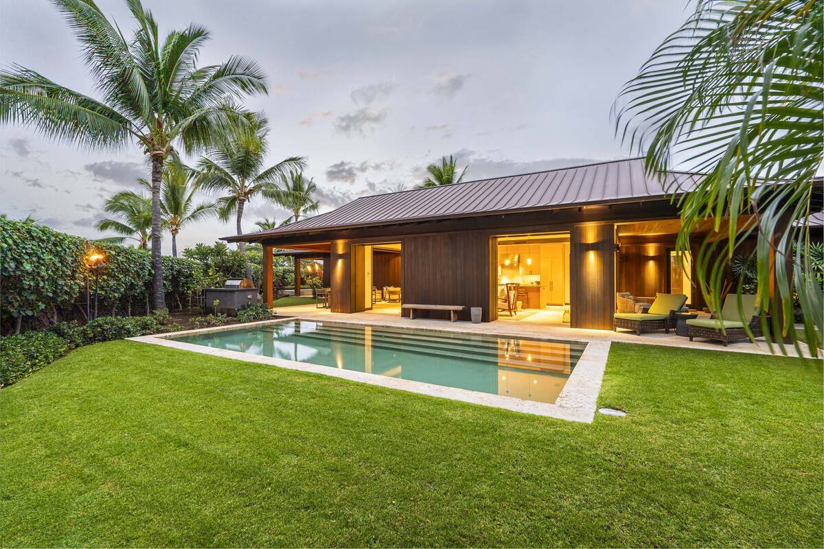 Kailua Kona, HI 96740,73-4461 LEMI PL #38