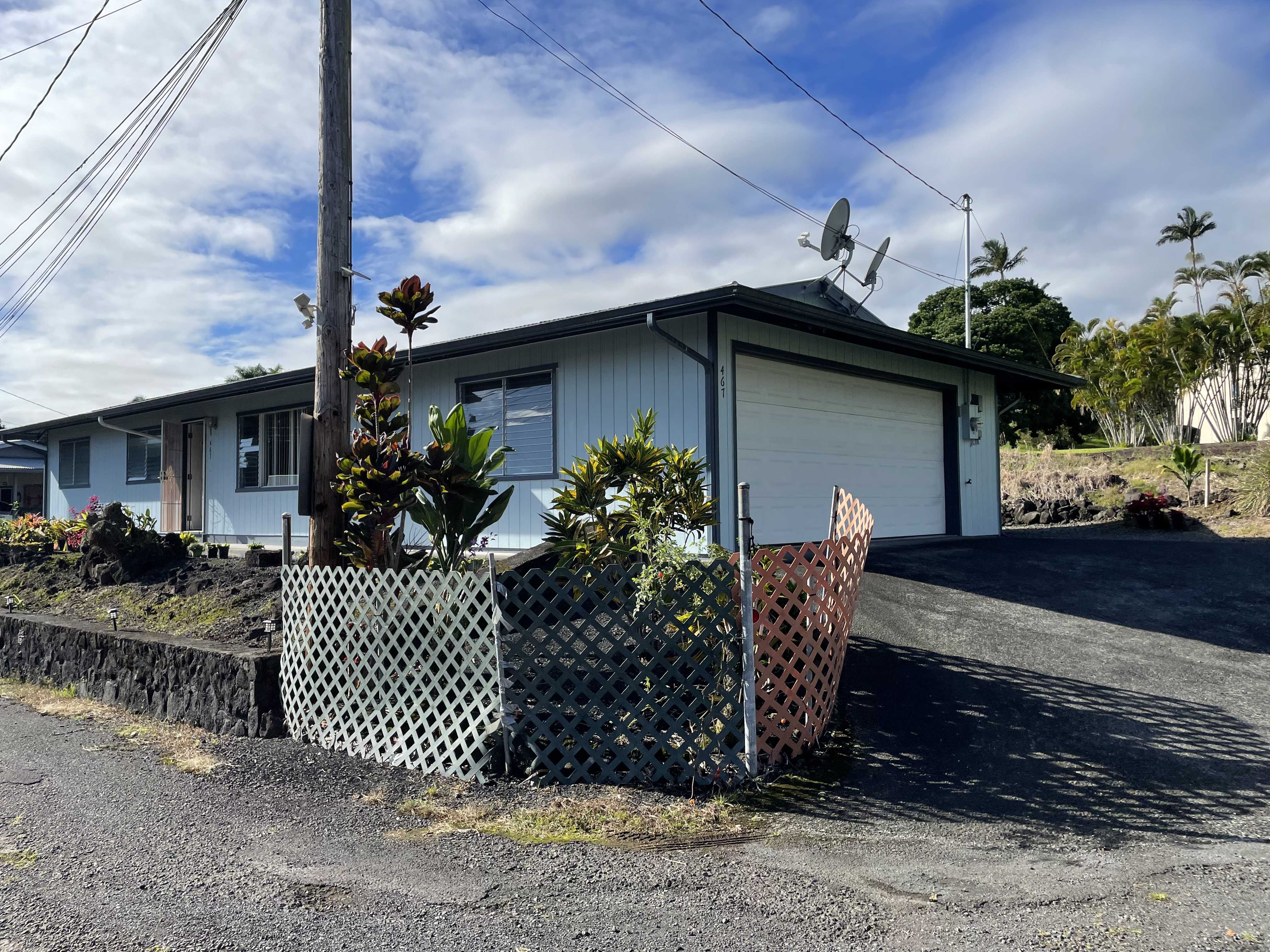 Hilo, HI 96720,467 LANIKUKIA PL