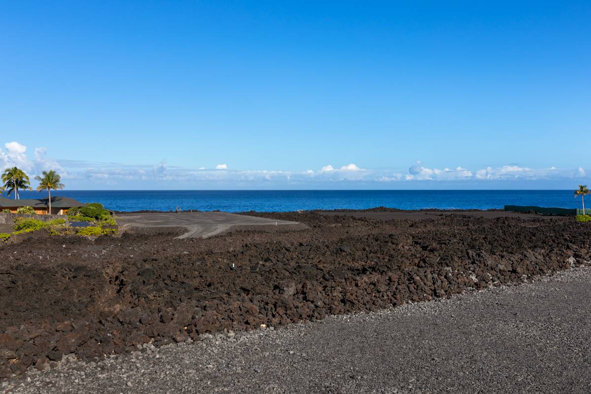 Kailua-Kona, HI 96740,72-1005 KEKAHAWAIOLE DR