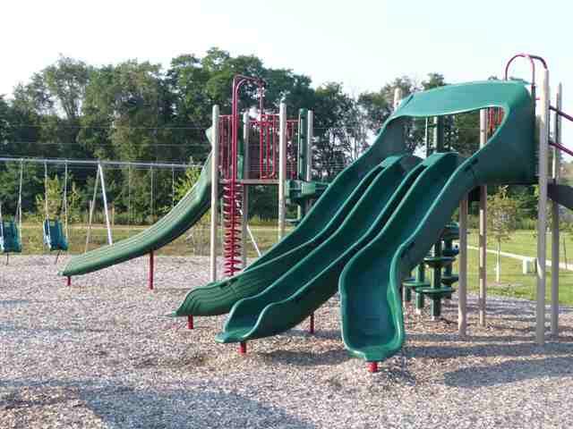 Mazomanie, WI 53560,605 RIDGE Drive