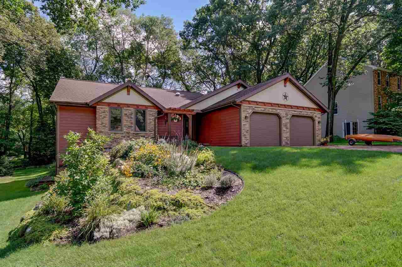 Mcfarland, WI 53558,6111 Rivercrest Dr