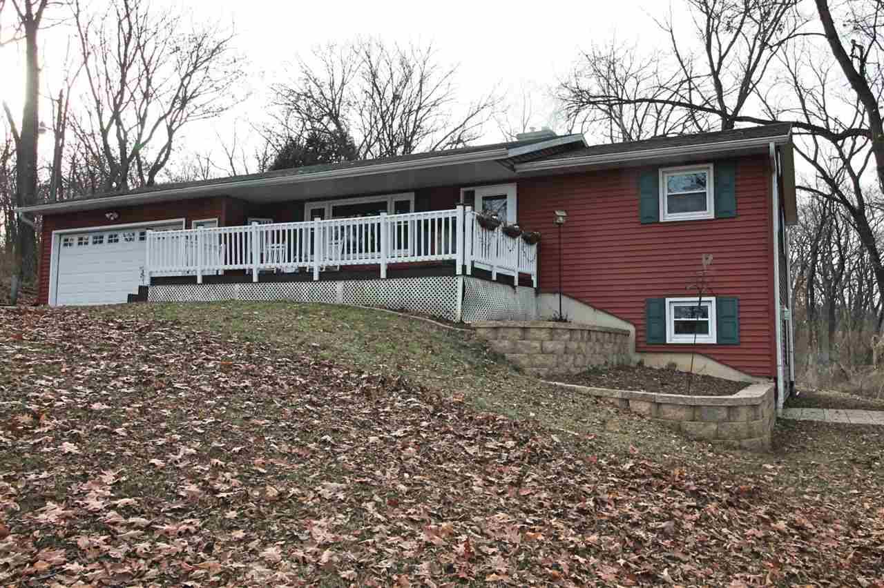 New Glarus, WI 53574,W5825 Durst Rd