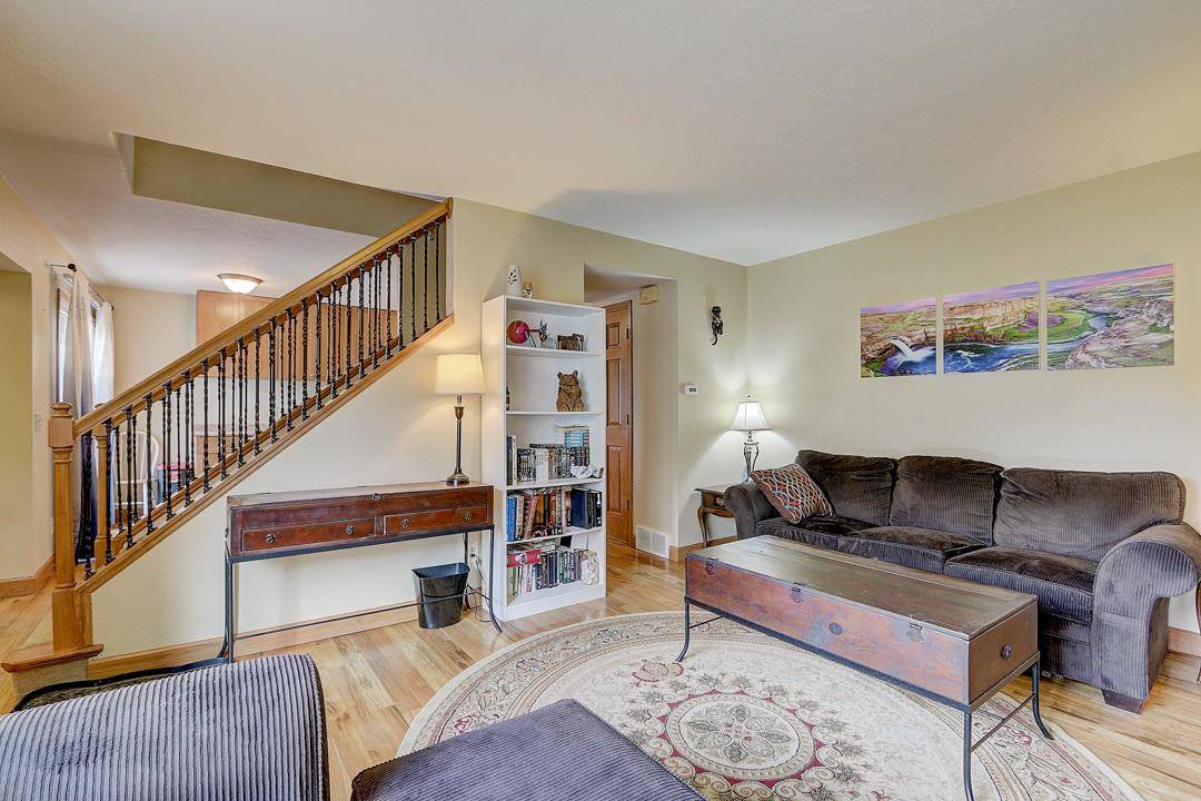 Madison, WI 53704,210 East Bluff