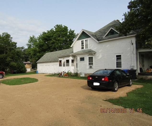 Pardeeville, WI 53954,111 S Main St