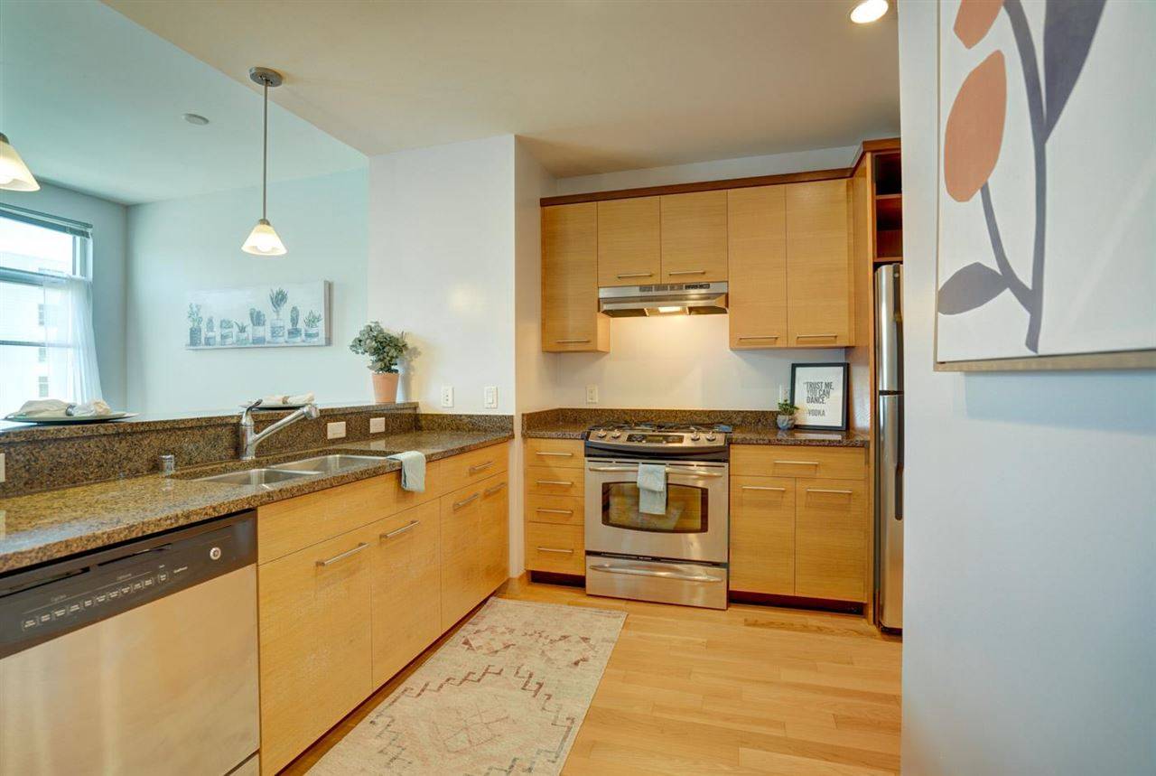 Madison, WI 53703,309 W Washington Ave #806