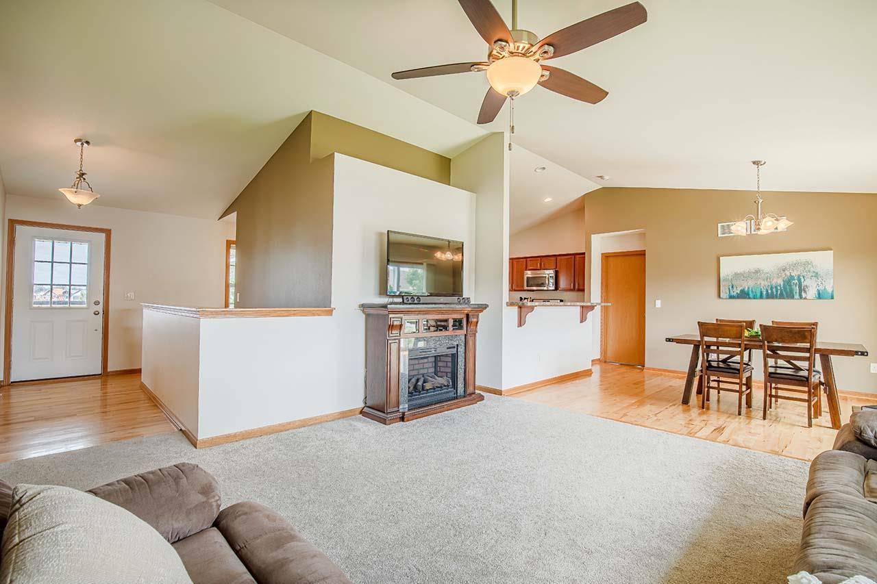 Evansville, WI 53536,608 WESTFIELD AVE