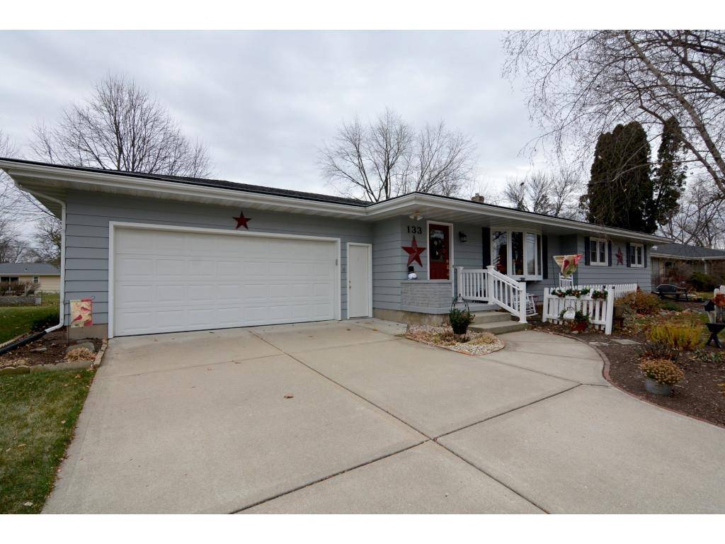 Sun Prairie, WI 53590,133 W MacArthur St