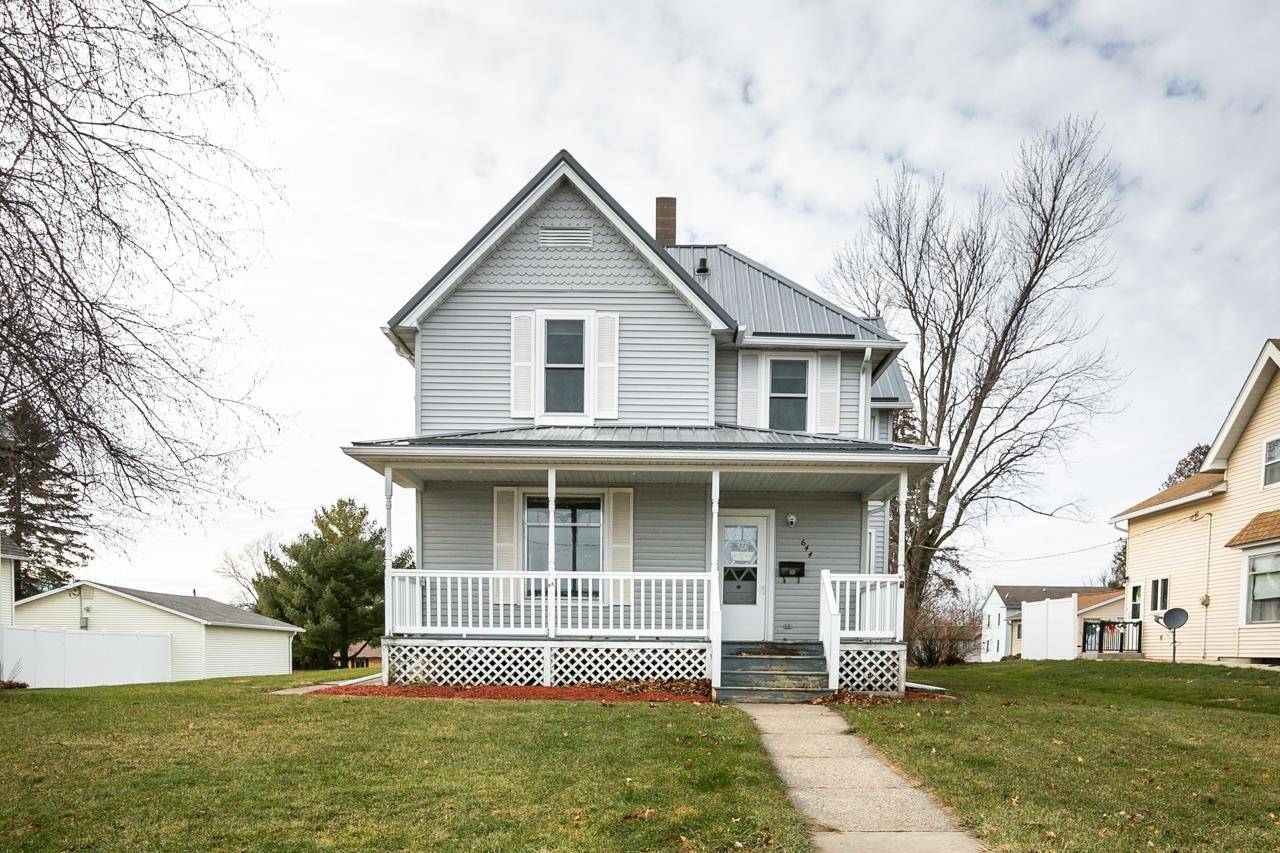 Lancaster, WI 53813,644 N Adams St