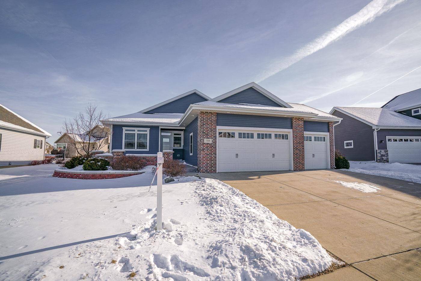 Stoughton, WI 53589,709 Hilldale Ln