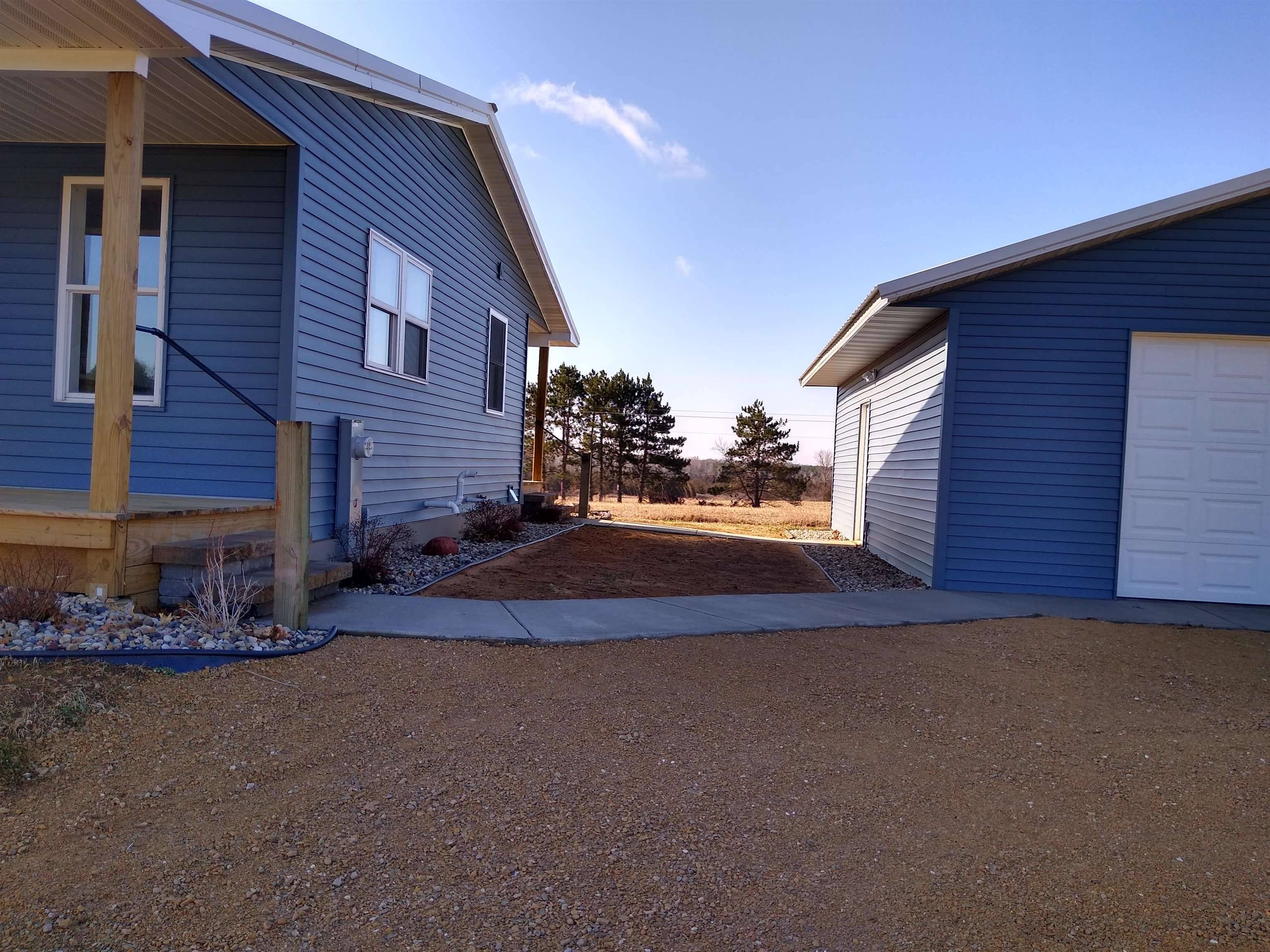 Montello, WI 53949,W2085 Lakeview Dr