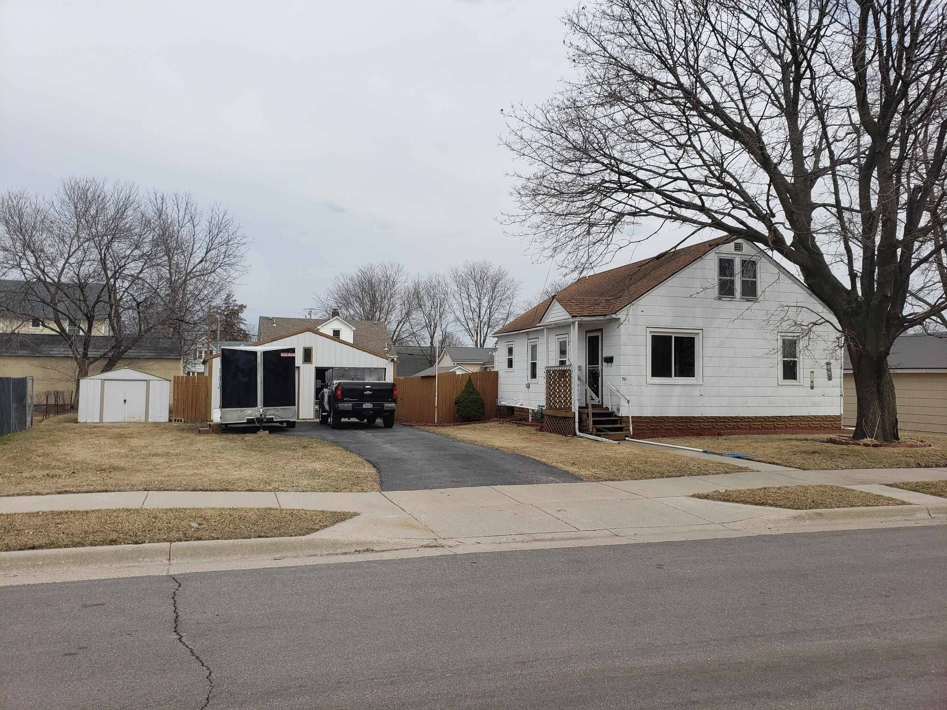 Mauston, WI 53948,707 La Crosse St