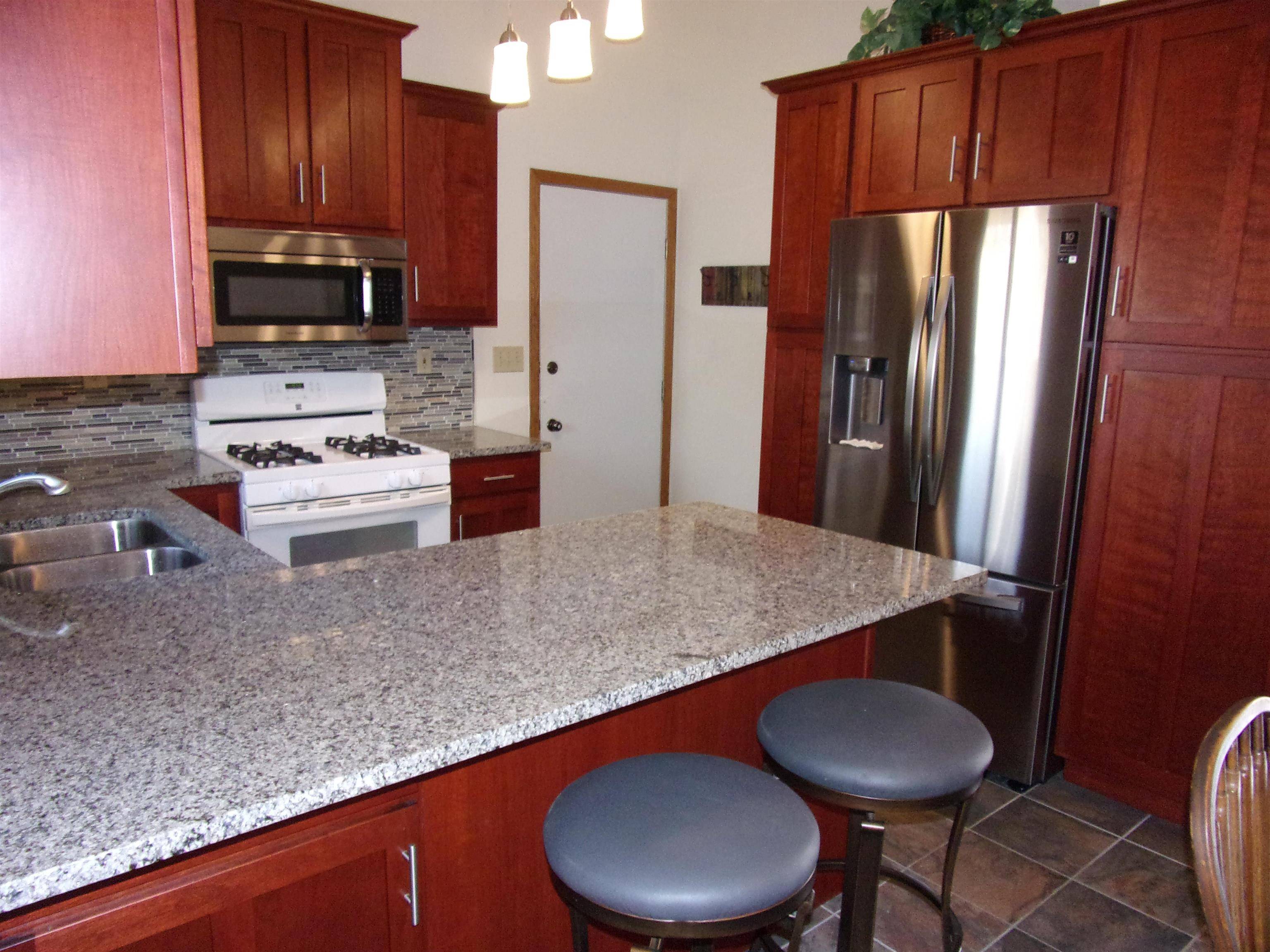 Sun Prairie, WI 53590,7659 Suffolk Down