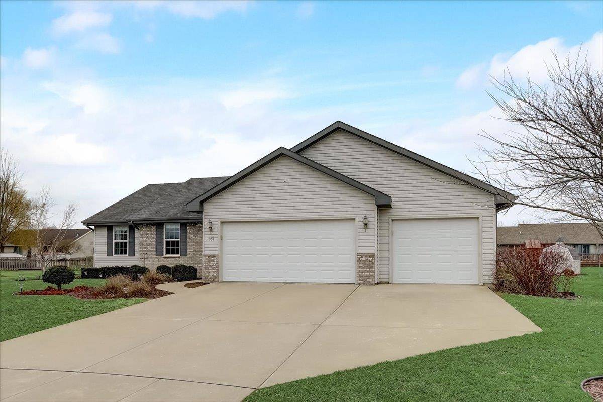 Evansville, WI 53536,561 Hosanna Heights Ct