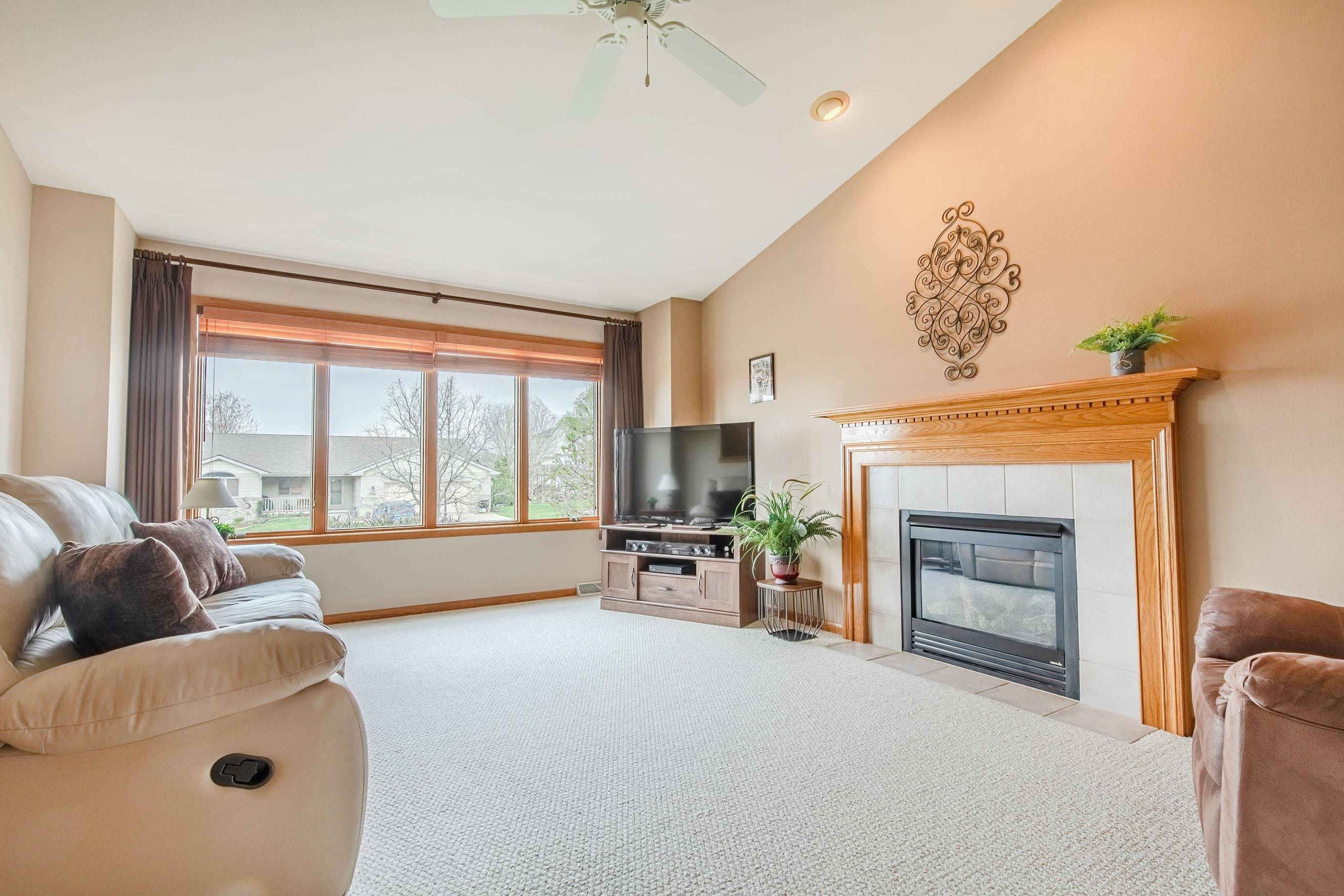 Mcfarland, WI 53558,5901 LINDEN PKY