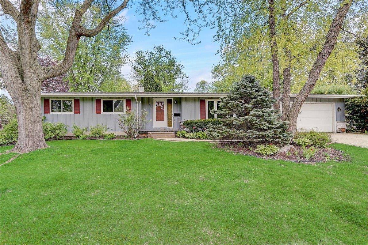 Mount Horeb, WI 53572,801 E Lincoln St