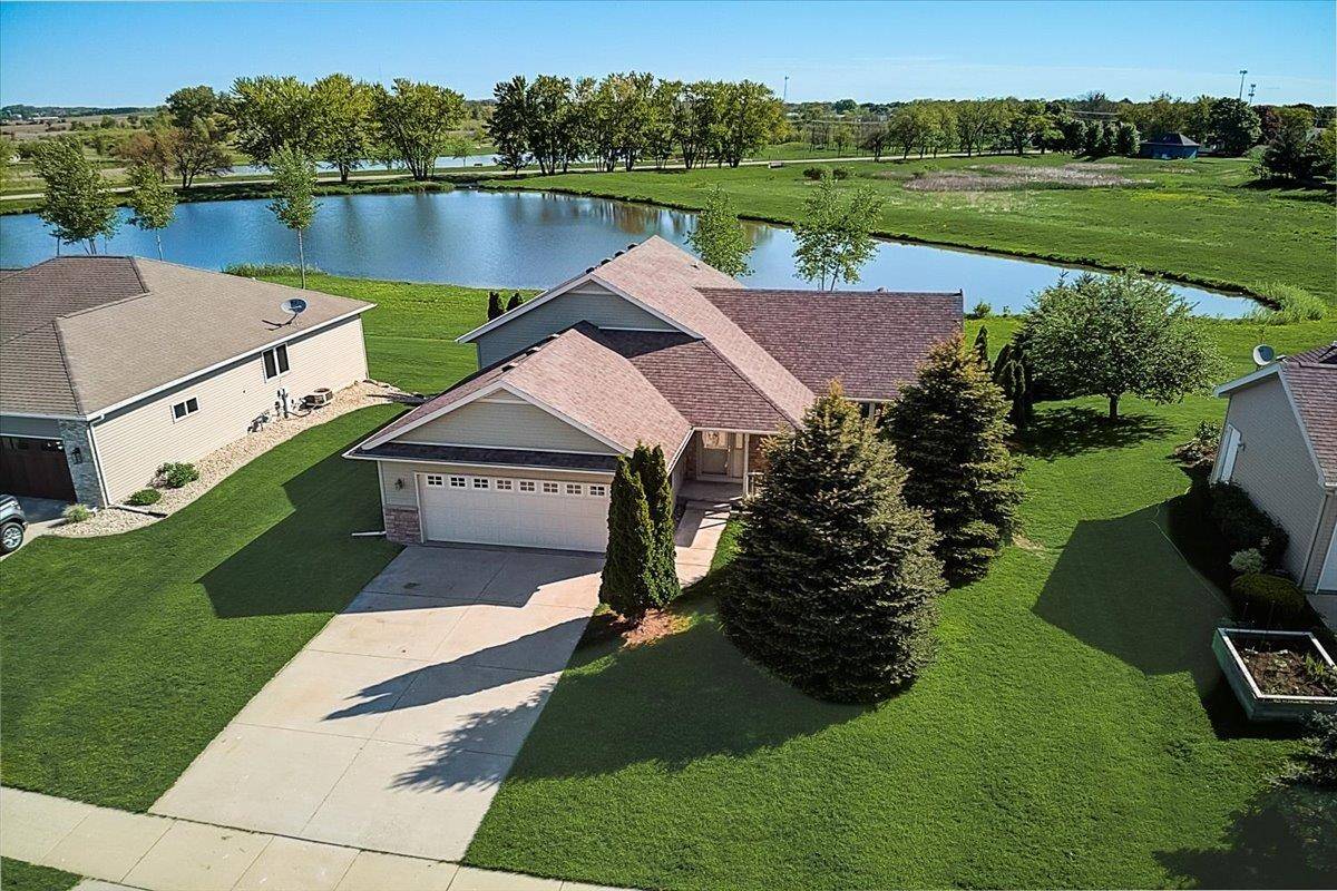 Oregon, WI 53575,710 Edenberry Ln