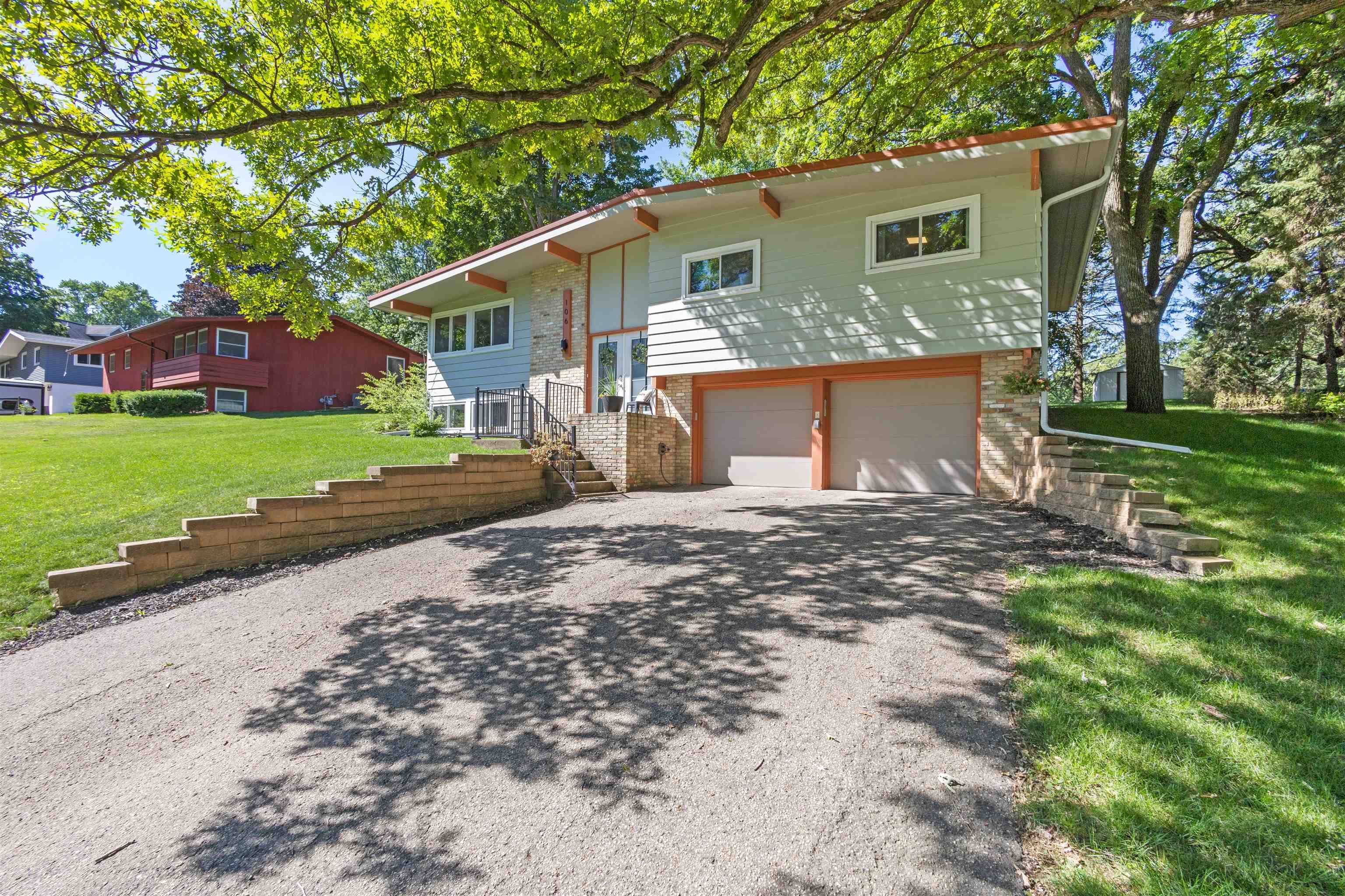 Mount Horeb, WI 53572,106 Ravine Rd