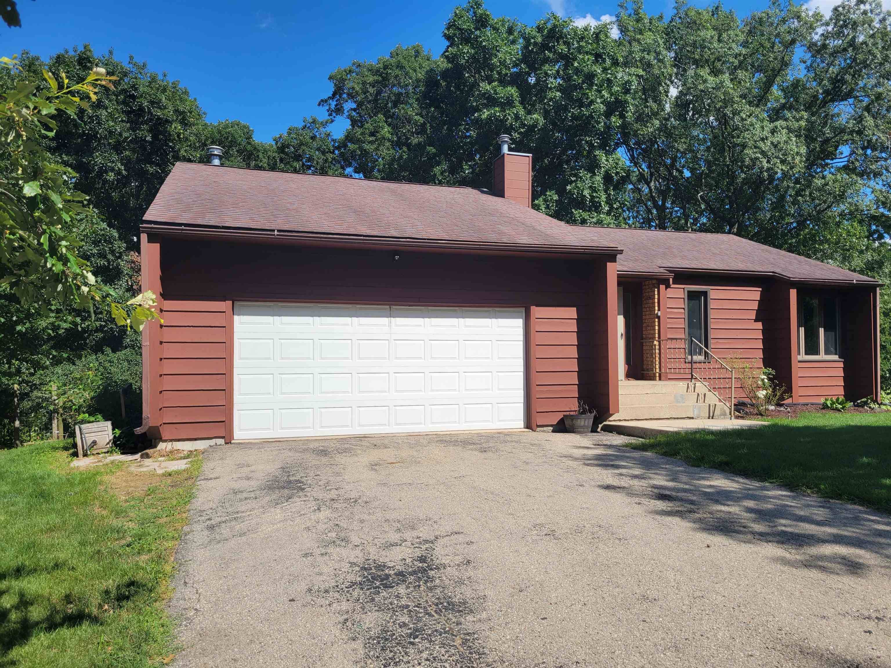 Lake Mills, WI 53551,394 Grove St