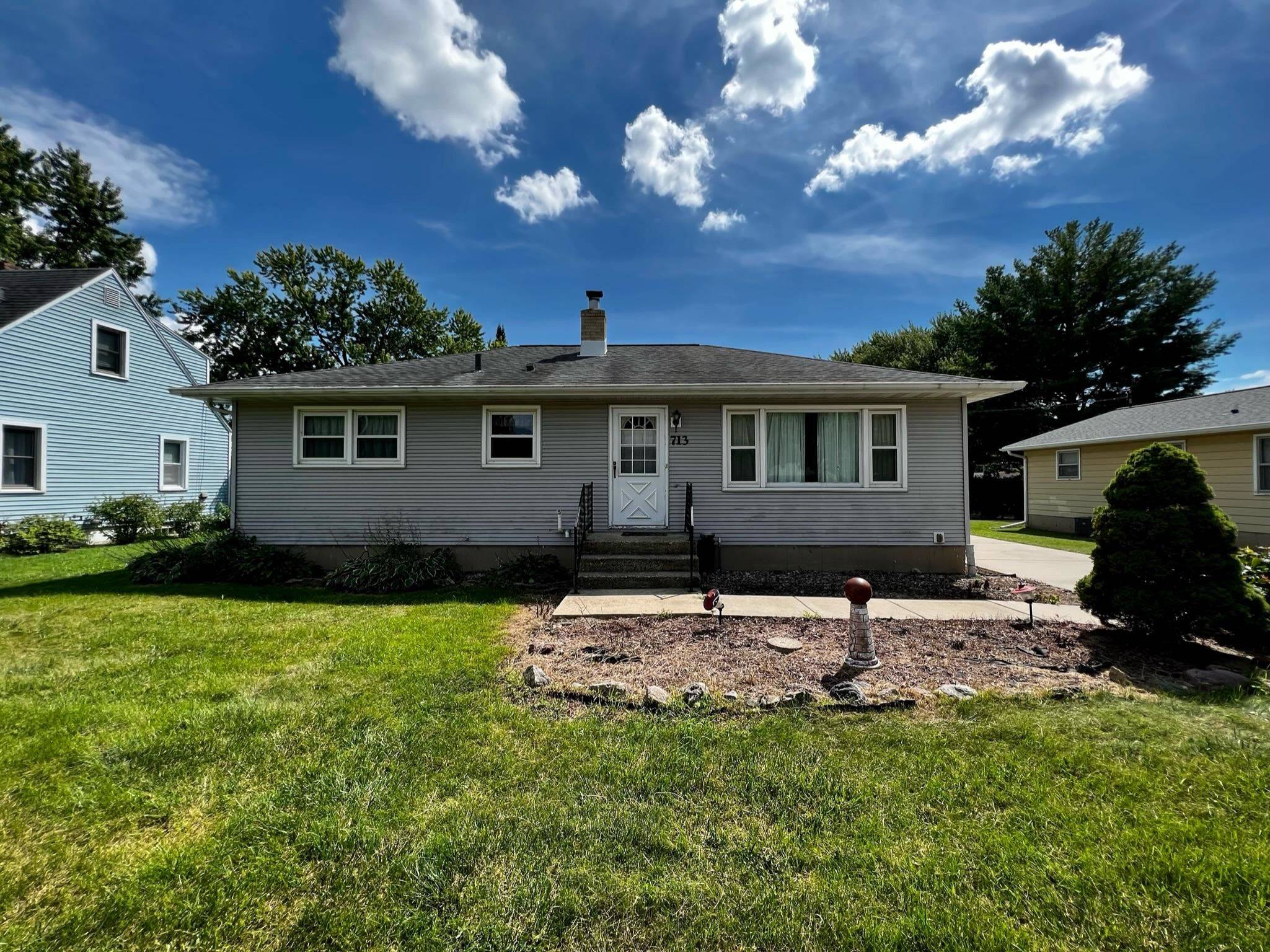 Deforest, WI 53532,713 Columbia Ave