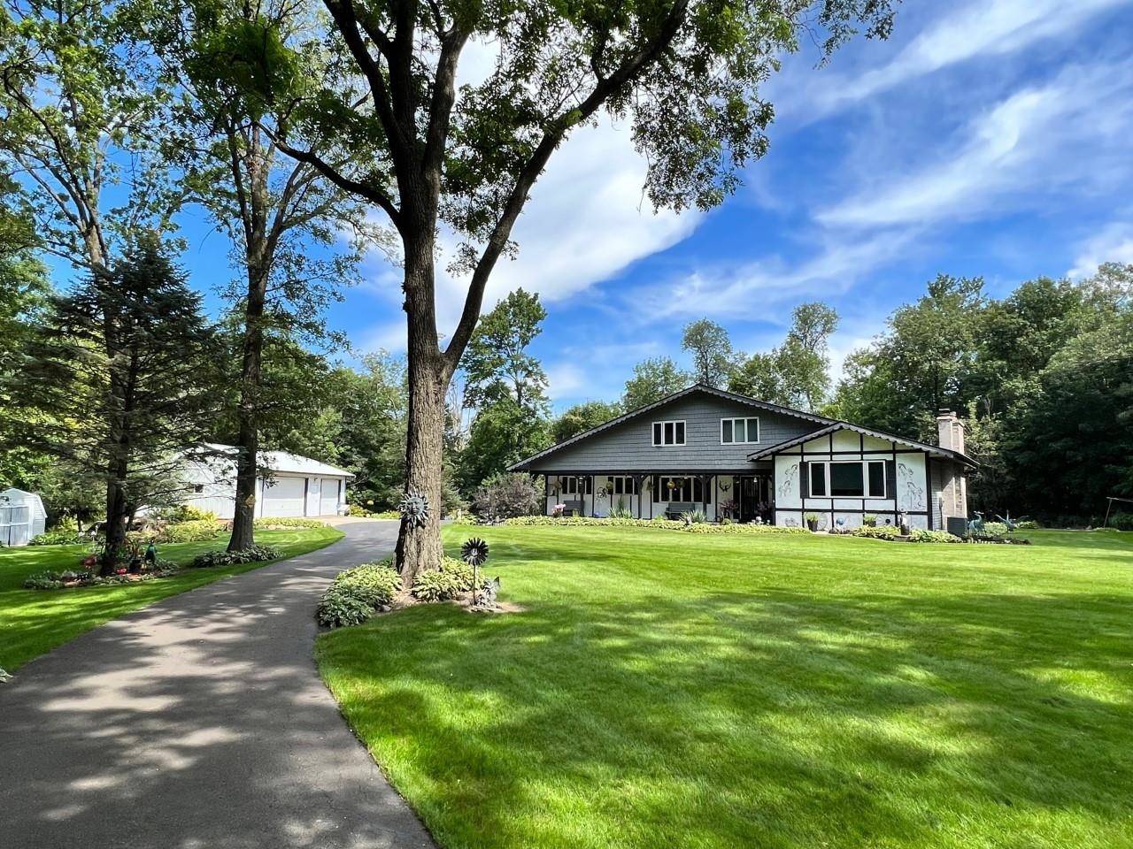 Lodi, WI 53555,7238 Black Hill Rd