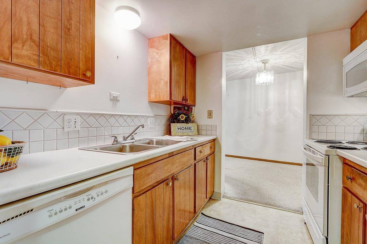 Middleton, WI 53562,7106 Fortune Dr #14