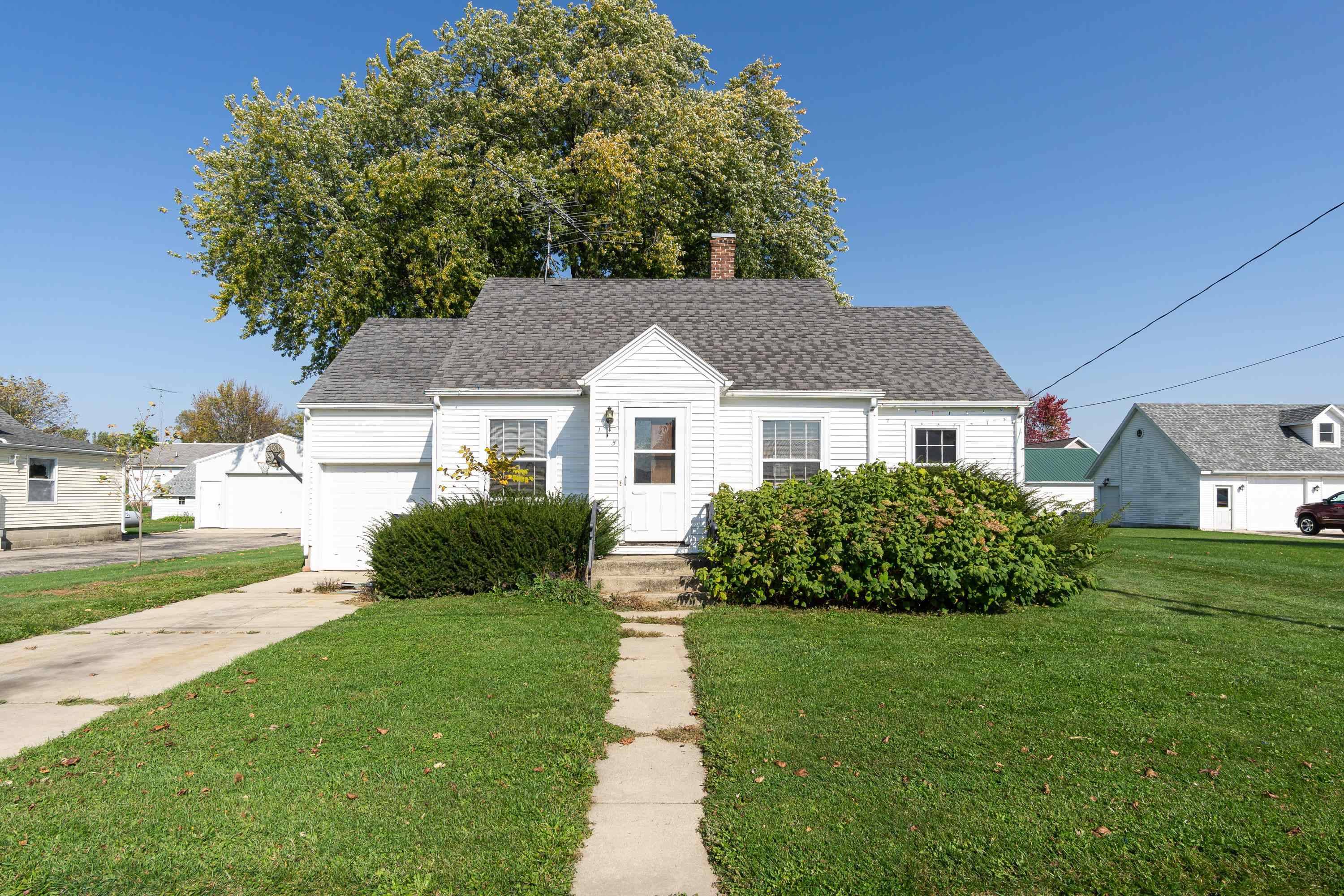 Friesland, WI 53935,115 W Winnebago St