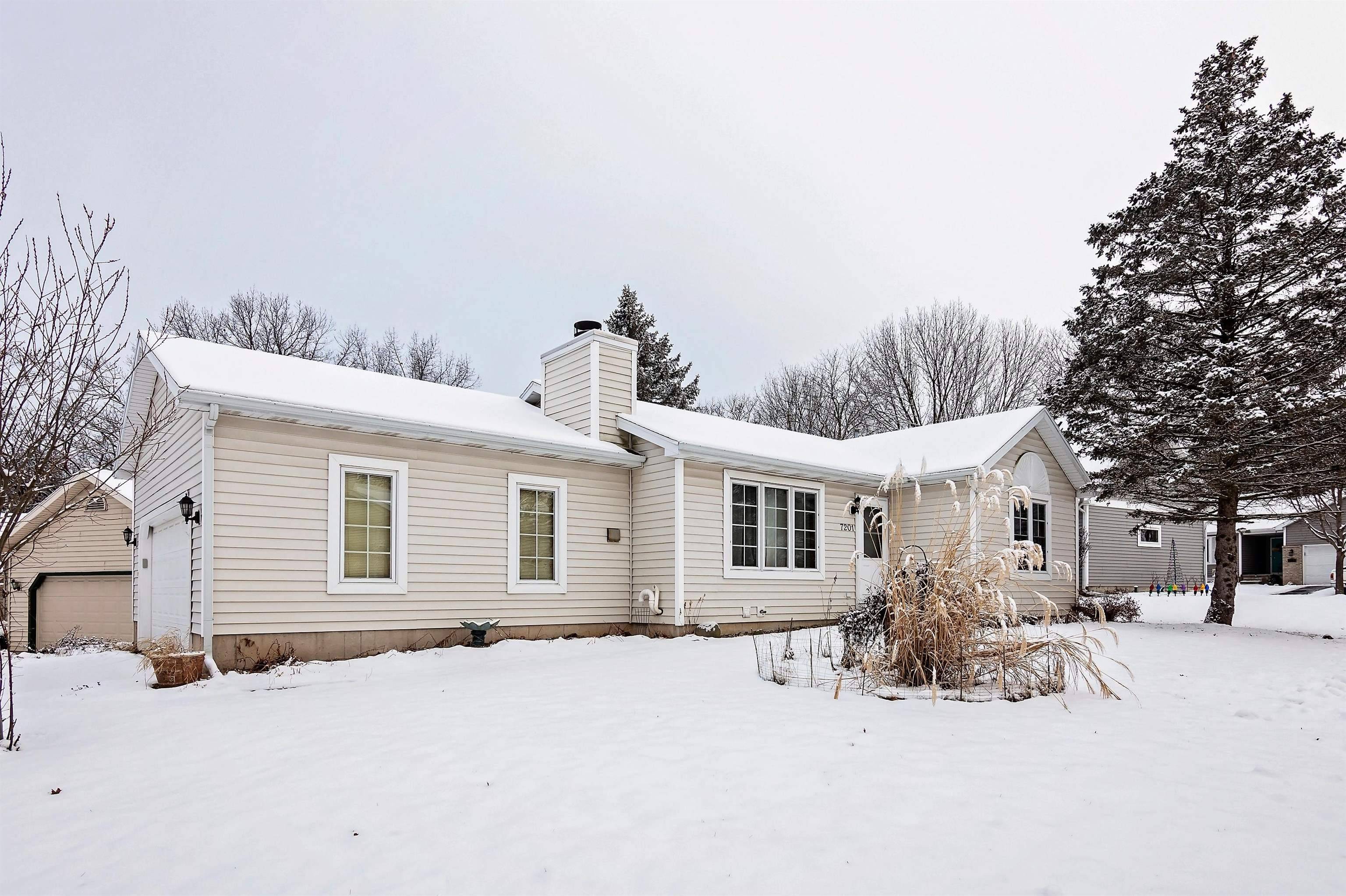 Madison, WI 53719,7201 E Valley Ridge Dr
