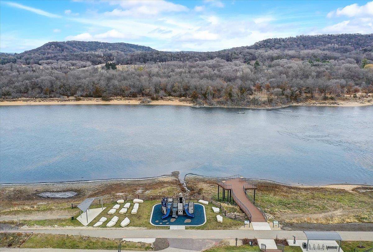Sauk City, WI 53583,229 Falcon Court