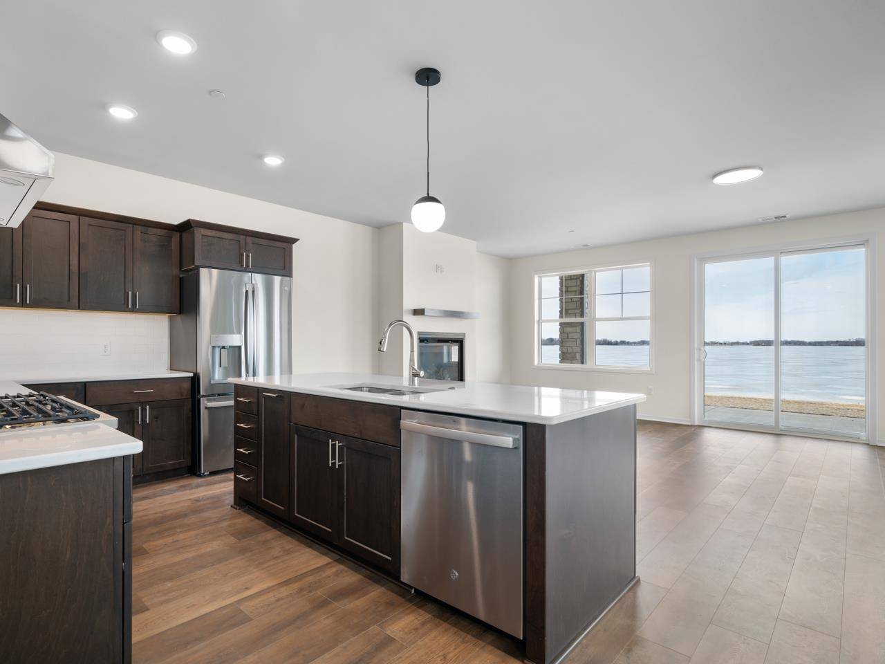 Beaver Dam, WI 53916,216 Lakeview Lane #209