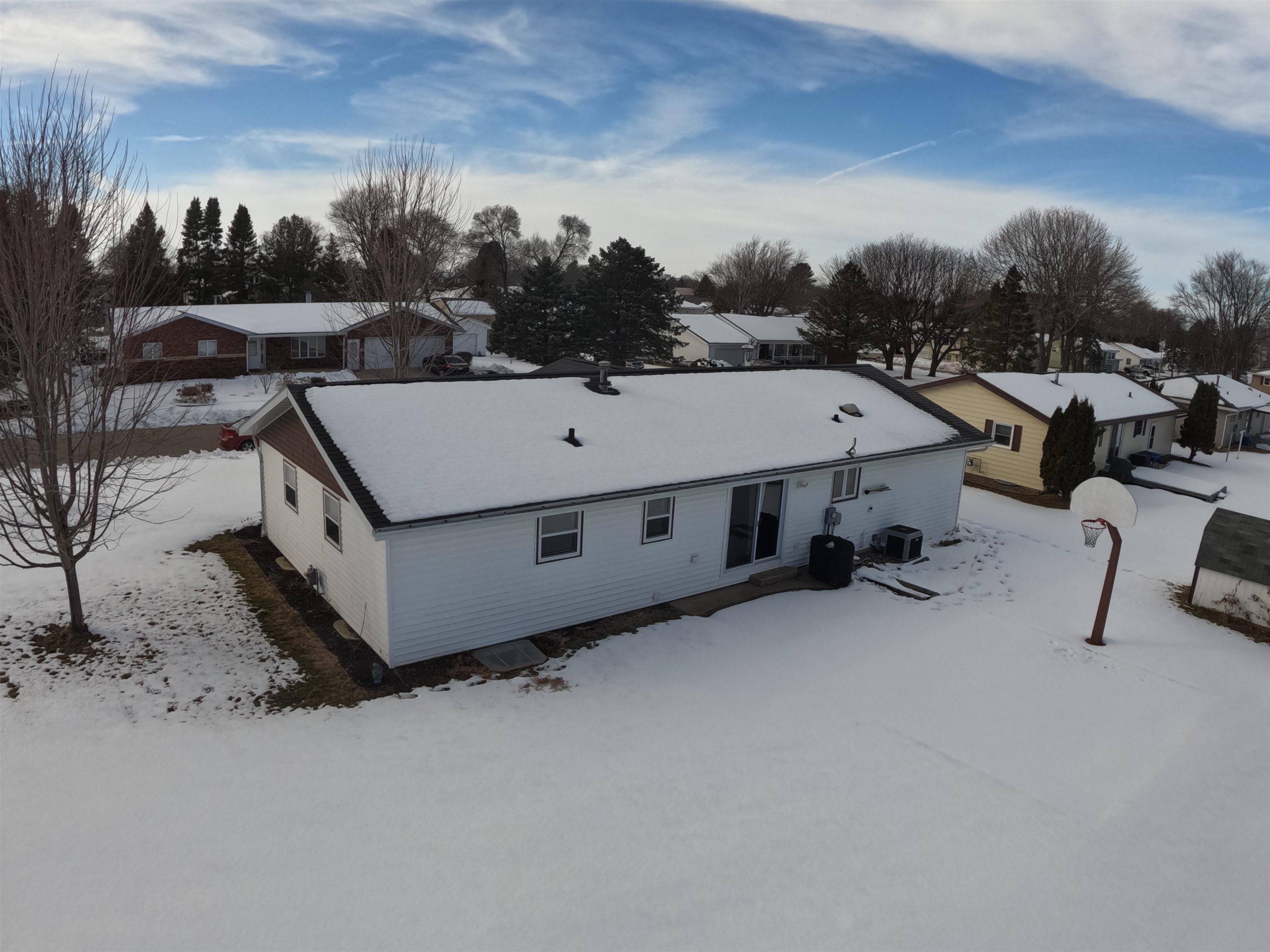 Cuba City, WI 53807-1613,118 S Splinter St