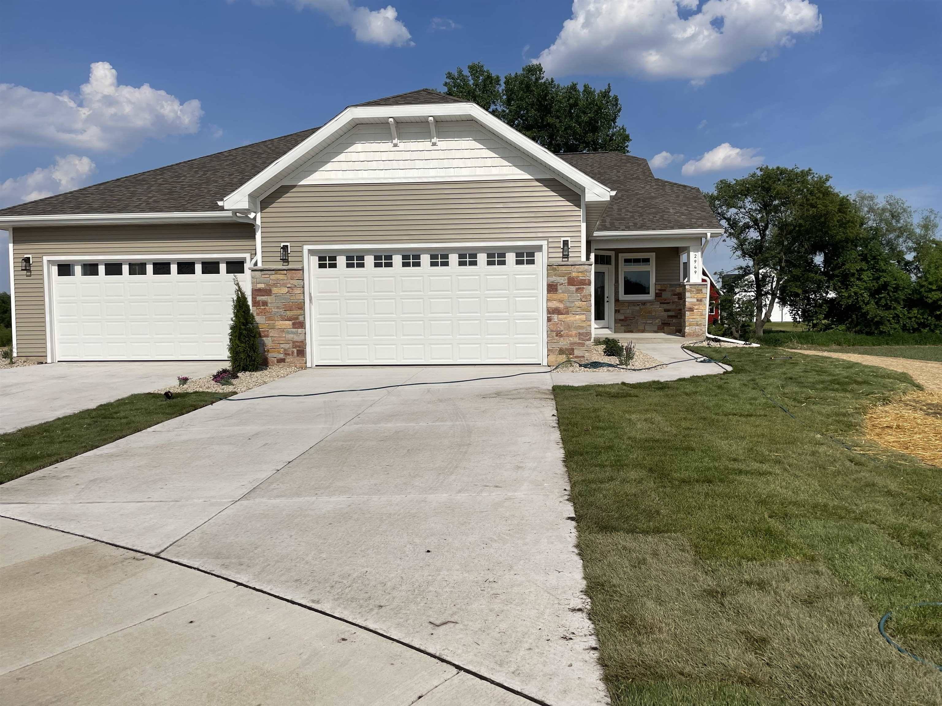 Sun Prairie, WI 53590,2949 Bronze Leaf Lane