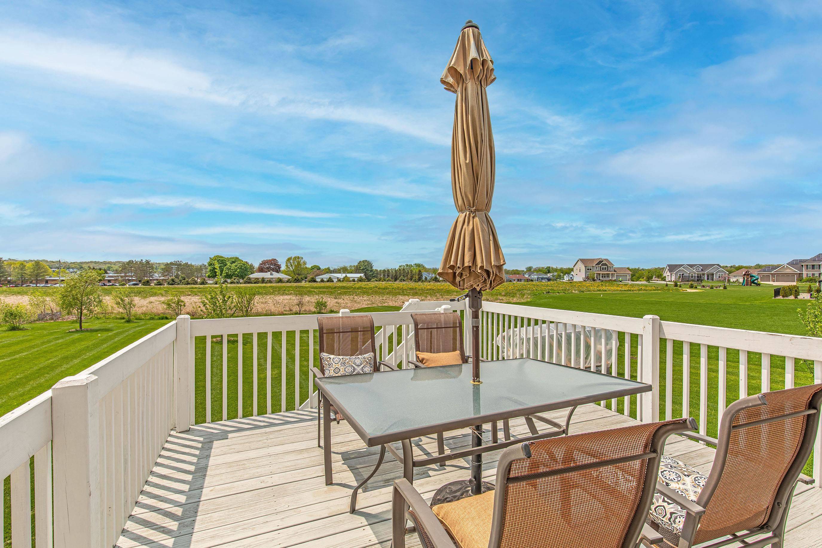 Verona, WI 53593,3773 BAY LAUREL Lane