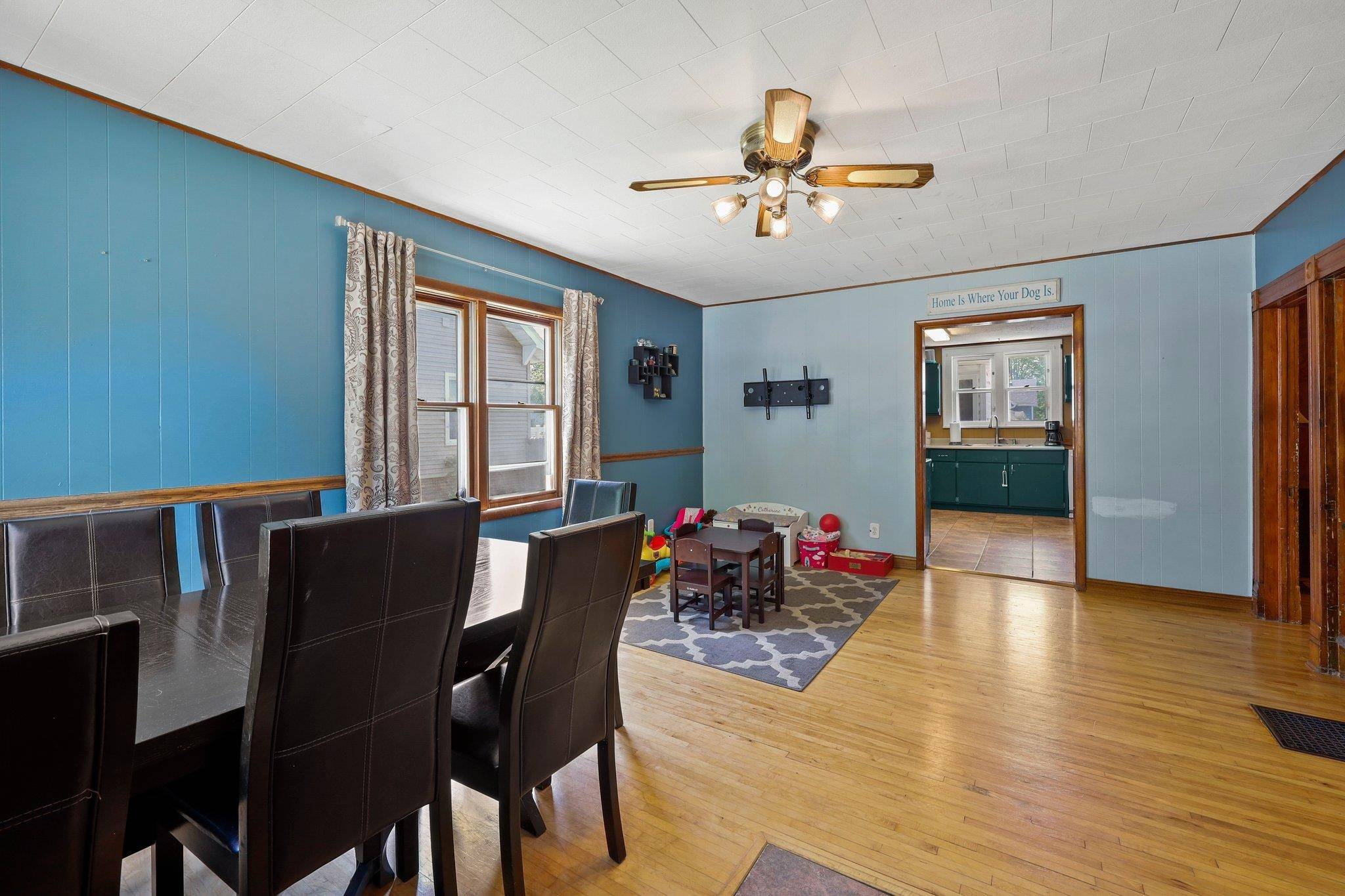 Baraboo, WI 53913,635 3rd Avenue