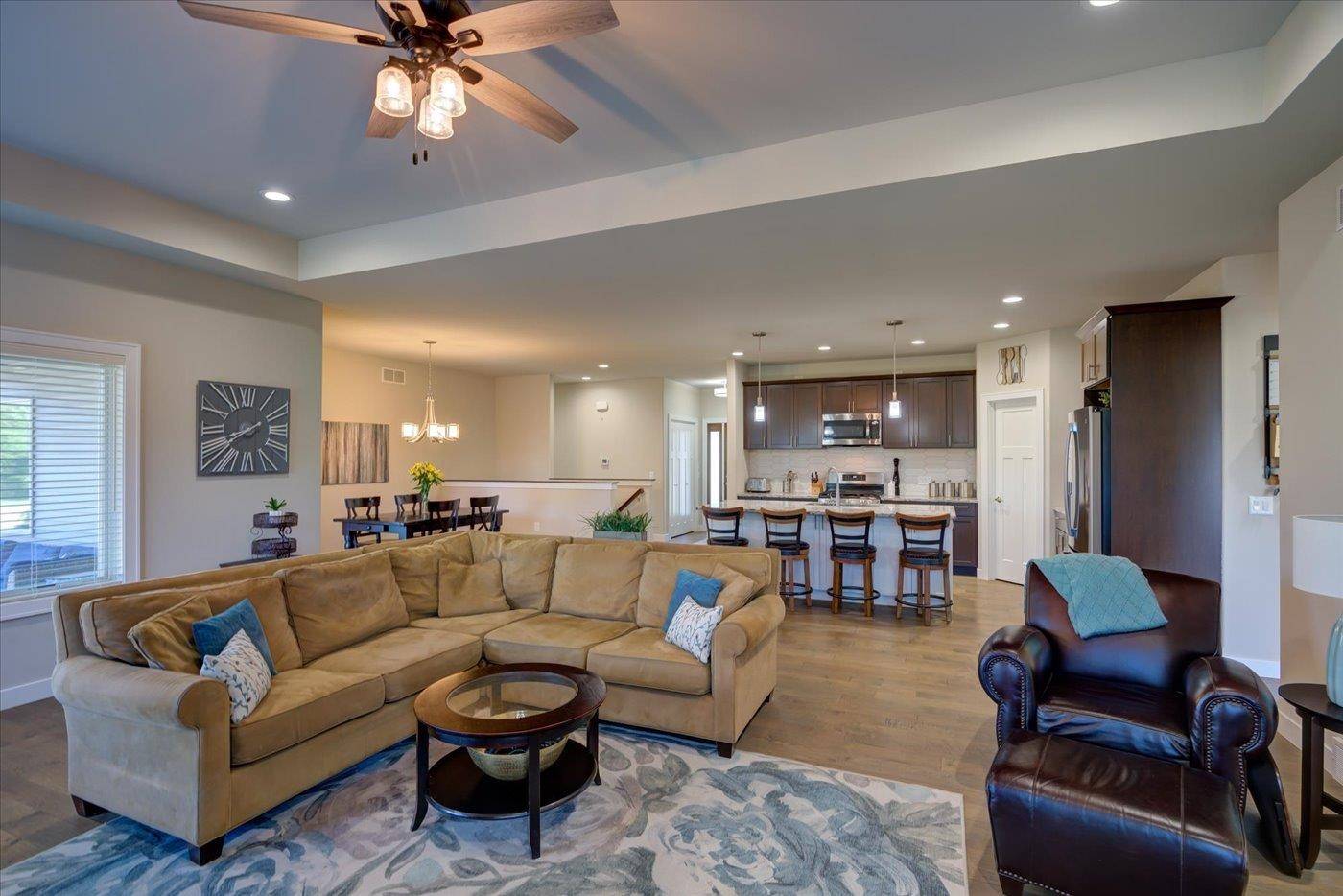 Oregon, WI 53575,329 Kassander Way