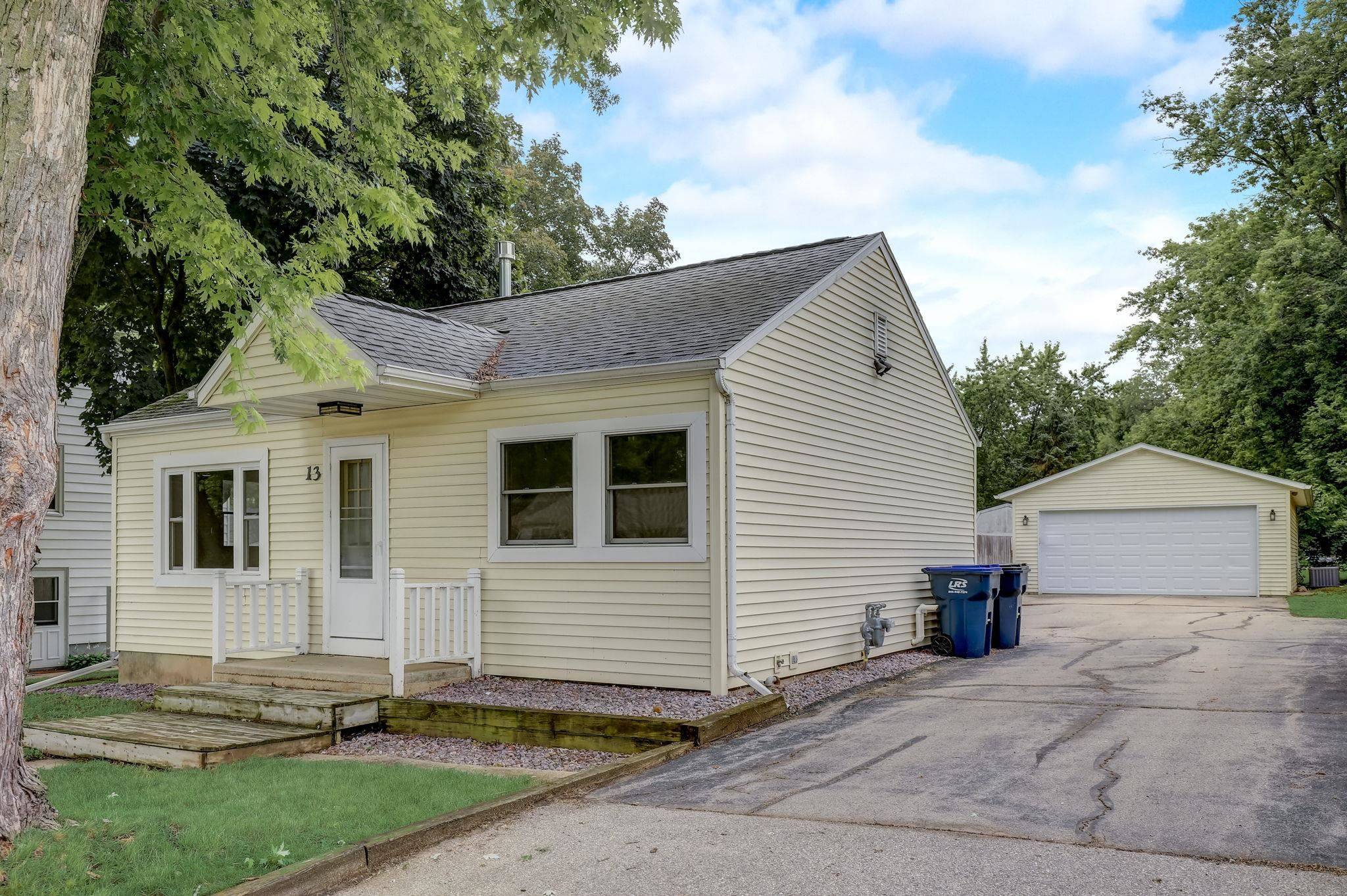 Deerfield, WI 53531-9536,13 Greenwood Street