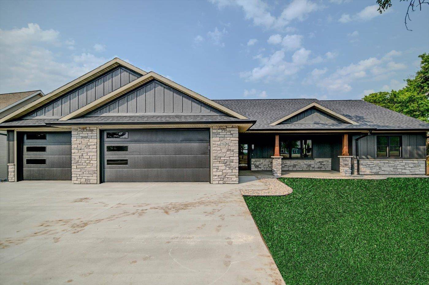 Wisconsin Dells, WI 53965-8237,S1265 Lost Oaks Court