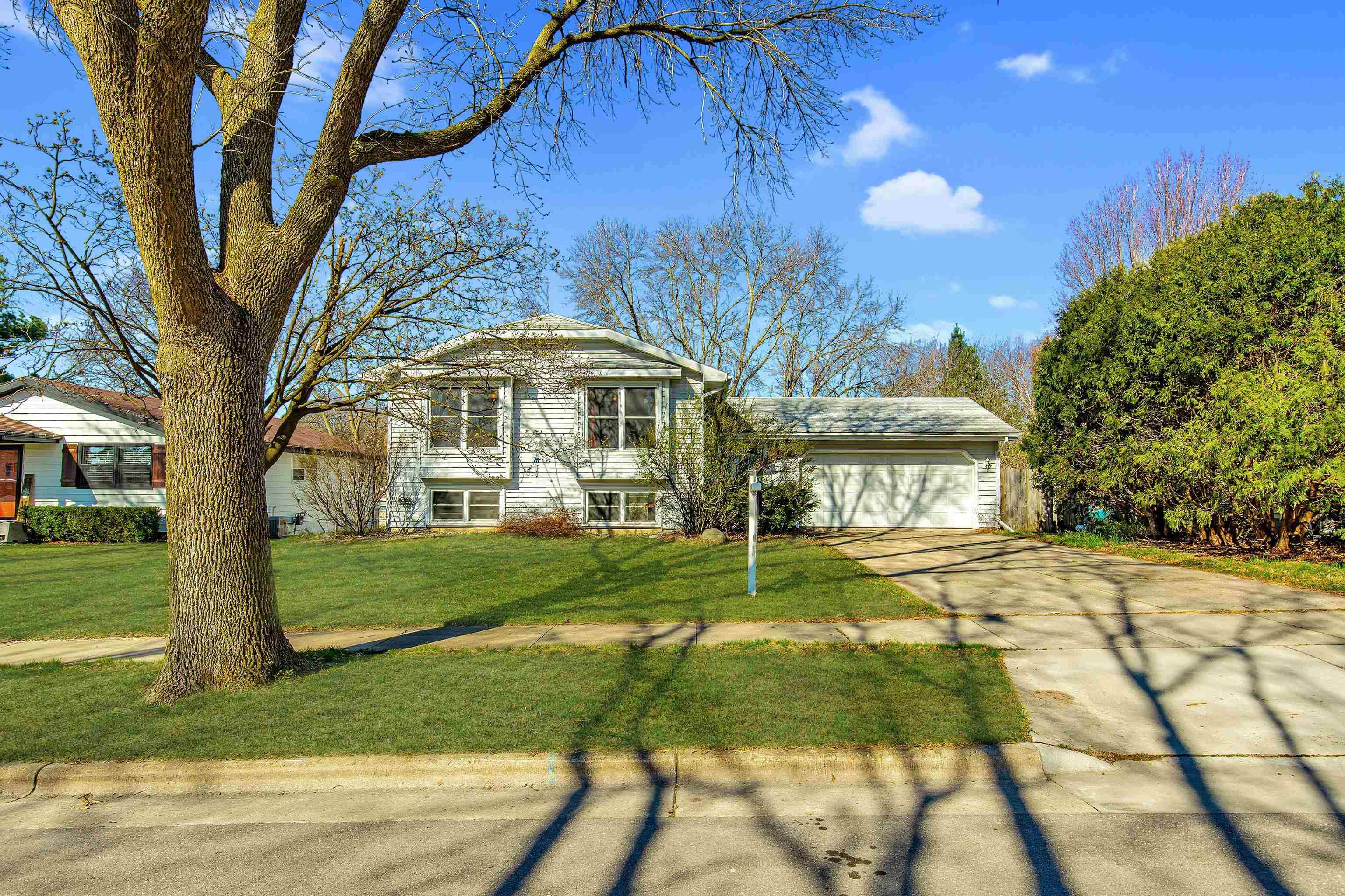 Madison, WI 53716,1942 ELLEN Avenue