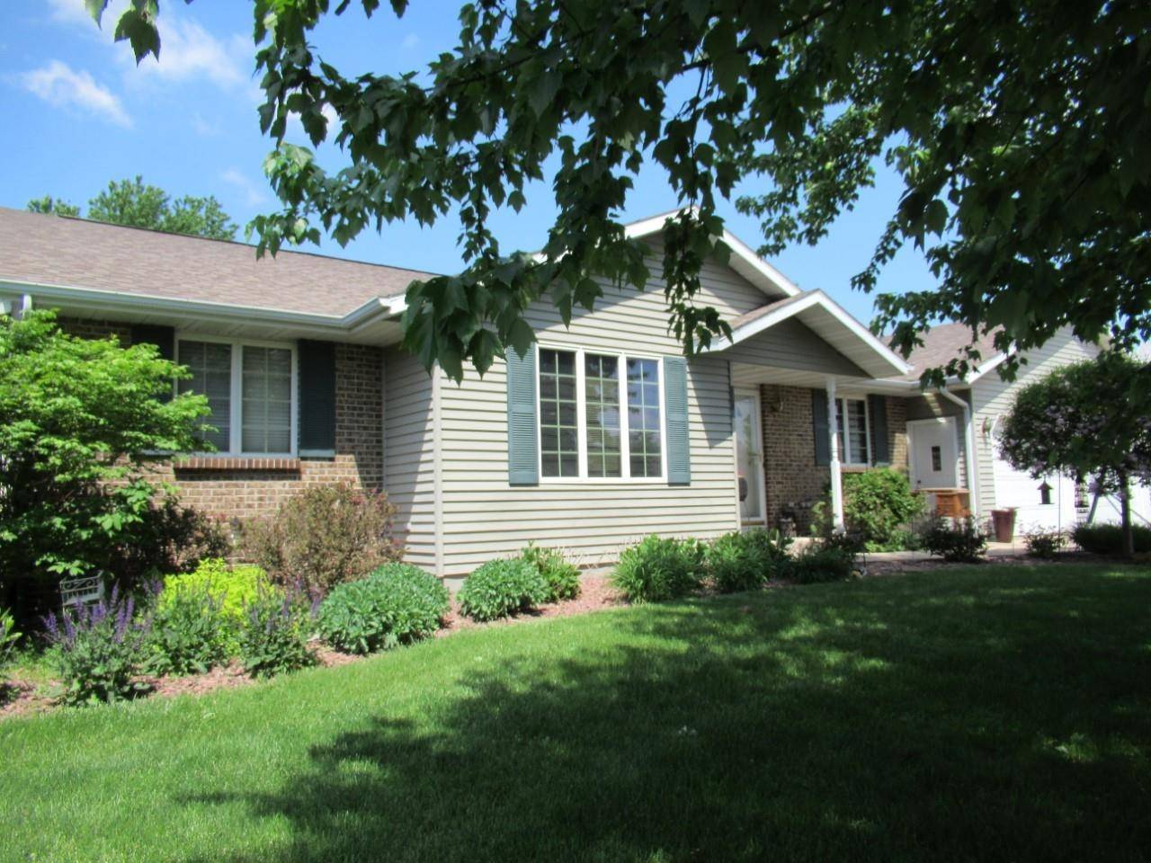 Janesville, WI 53546-0000,1409 Shannon Drive