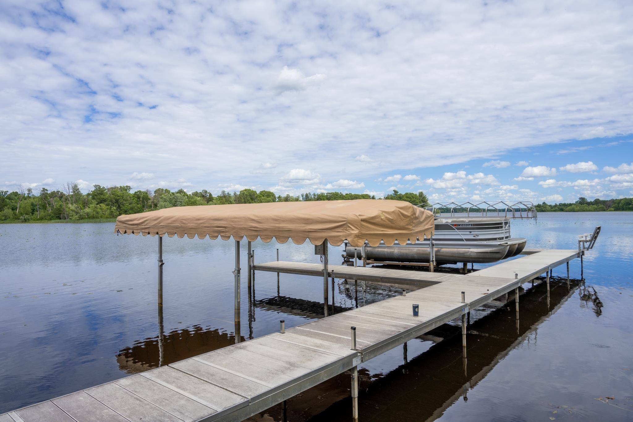 Necedah, WI 54646,N9296 22nd Avenue