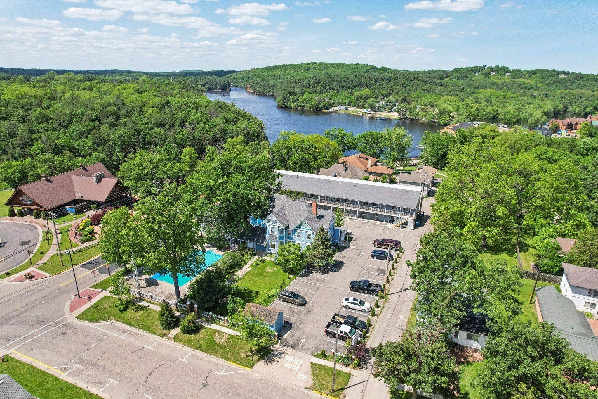 Wisconsin Dells, WI 53965,910 River Road